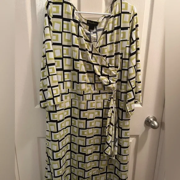 Ashley Stewart | Dresses | Ashley Stewart Green And White Square Geometric Design Dress Size Womens Xl Euc | Poshmark Ashley Stewart | Dresses | Ashley Stewart Green And White Square Geometric Design Dress Size Womens Xl Euc | Poshmark